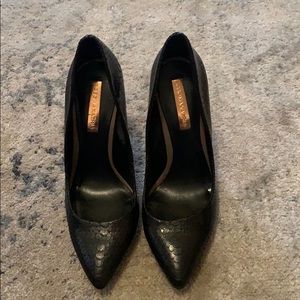 BCBGMAXAZRIA “ Vero Cuoio” black & gold size 7